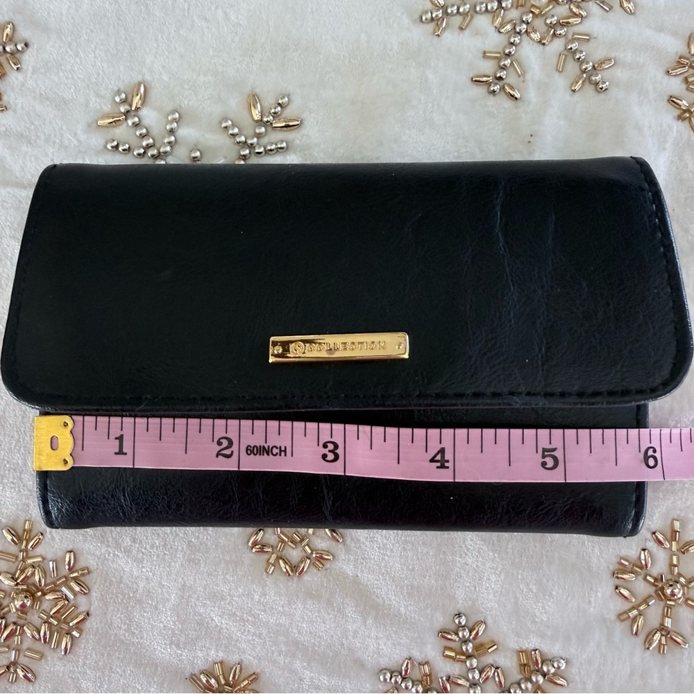 St. John Collection black leather trifold wallet NWOT - Picture 2 of 6